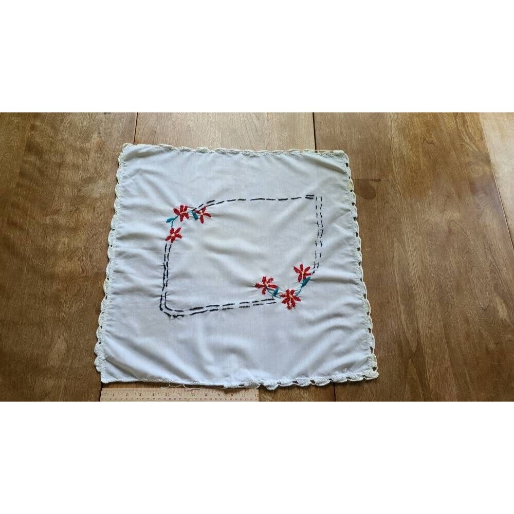 Vintage Embroidered Floral Table Topper